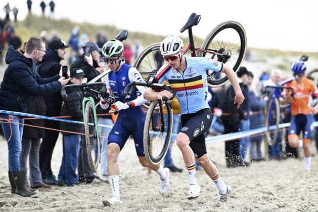 Belgian Kay De Bruyckere pictured in action during the U23 men race at the UEC Cyclocross European Championships, Saturday 08 November 2025, in Middelkerke. JASPERxJACOBS  x140163645x
