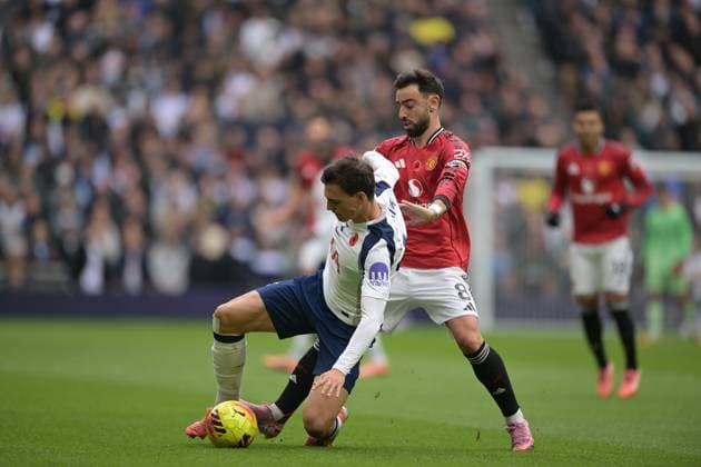 Spurs vs Man Utd, Premier League Joao Palhinha of Tottenham Hotspur clashes with Bruno Fernandes of Manchester United, ManU during the Spurs vs Man Utd, Premier League match at the Tottenham Hotspur Stadium London. London Tottenham Hotspur Stadium UK Copyright: xMartinxDaltonx Spurs_vs_ManUtd_081125_MD_110