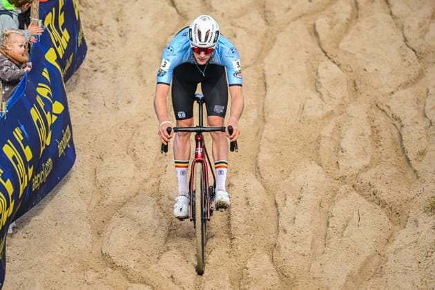 2025 UEC Cyclo-Cross EC - Men U23 MIDDELKERKE, BELGIUM - NOVEMBER 08 : De Bruyckere Kay (BEL) in action during the 2025 UEC Cyclo-Cross European Championships for Men U23 on November 08, 2025 in Middelkerke, Belgium, 08 11 2025 Middelkerke Belgium  Copyright: xNicoxVereeckenx