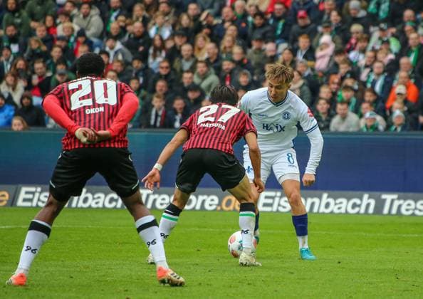 Germany Soccer 2 Bundesliga 2025 26, 12 Matchday Hannover 96 vs SV Darmstadt 98 Heinz von Heiden Arena Stadion Hannover Luca Marseiler SV Darmstadt 98, 8 Hayate Matsuda Hannover 96, 27 Ime Okon Hannover 96, 20 Hannover Copyright: xAymanxAlahmedx
