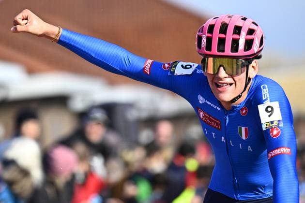 Italian Mattia Agostinacchio celebrates as he crosses the finish line to win the U23 men race at the UEC Cyclocross European Championships, Saturday 08 November 2025, in Middelkerke. JASPERxJACOBS  x140169792x