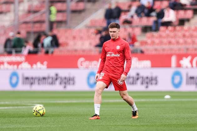 November 8, 2025, Girona, Girona, SPAIN: Viktor Tsygankov of Girona FC warms up during the Spanish league, La Liga EA Sports, football match played between Girona FC and Deportivo Alaves at Montilivi stadium on November 08, 2025 in Girona, Spain. Girona SPAIN - ZUMAa181 20251108_zaa_a181_055 Copyright: xJavierxBorregox