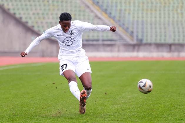 Marc Sodji 27, TSV Schwaben Augsburg during the match between TSV Schwaben Augsburg v FV Illertissen, Soccer, Men, Regionalliga Bayern, 2025 2026, Matchday 17 on 08 11 2025 in Augsburg, Rosenaustadion Bayern Germany