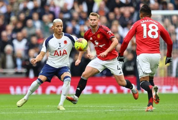 Richarlison of Tottenham Hotspur Tottenham Hotspur v Manchester United, ManU Premier League, Football, Tottenham Hotspur Stadium, London, UK - 08 Nov 2025London Tottenham Hotspur Stadium United Kingdom EDITORIAL USE ONLY No use with unauthorised audio, video, data, fixture lists, club league logos or live services. Online in-match use limited to 120 images, no video emulation. No use in betting, games or single club league player publications. Copyright: xMichaelxZemanek Shutterstockx 15701605o