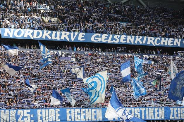 Fans of FC Schalke 04 at the match of the 2 Bundesliga season 2025 26 FC Schalke 04 SV 07 Elversberg Copyright Thomas Pakusch Copyright: Thomas Pakusch