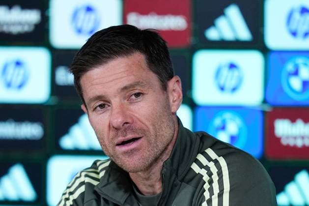 November 8, 2025, Valdebebas, Madrid, Spain: Xabi Alonso, head coach of Real Madrid, attends his press conference, PK, Pressekonferenz during the training day of Real Madrid ahead the Spanish League, LaLiga EA Sports, football match against Rayo Vallecano at Ciudad Deportiva Real Madrid on November 8, 2025, in Valdebebas, Madrid, Spain. Valdebebas Spain - ZUMAa181 20251108_zaa_a181_082 Copyright: xDennisxAgyemanx