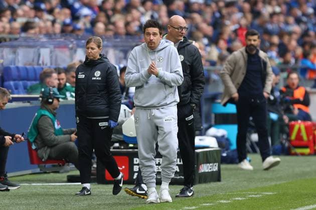 Vincent Wagner Head Coach SV Elversberg GER, FC Schalke 04 vs SV Elversberg, Football, 2 Liga, Matchday 12, Season 2025 2026, 08 11 2025 DFL REGULATES PROHIBIT ANY USE OF PHOTOGRAPHS AS IMAGE SEQUENCES AND OR QUASI VIDEO GER, FC Schalke 04 vs SV Elversberg, Football, 2 Liga, Matchday 12, Season 2025 2026, 08 11 2025 Gelsenkirchen Copyright: xEibner-Pressefoto FrankxZeisingx EP_FZG