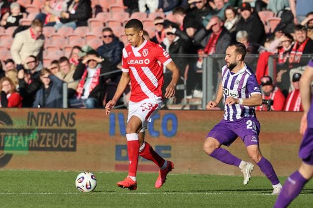 23 Nyamekye Awortwie Grant Energie Cottbus, l , 29 David Kopacz Osnabrück Football 3 Liga 2025 2026 FC Energie Cottbus VfL Osnabrück