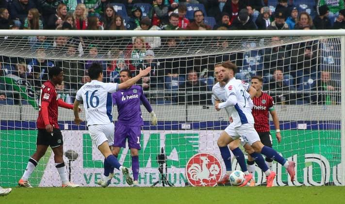 Germany Soccer 2 Bundesliga 2025 26, 12 Matchday Hannover 96 vs SV Darmstadt 98 Heinz von Heiden Arena Stadion Hannover Goal celebration Alexander Kynass Alexander Kynass SV Darmstadt 98 Hiroki Akiyama SV Darmstadt 98, 16 Hannover Copyright: xAymanxAlahmedx