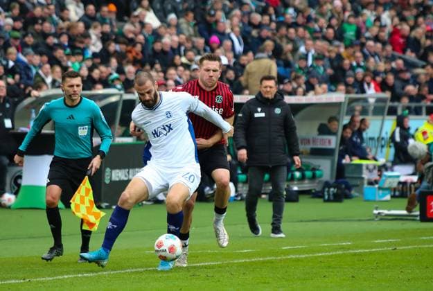 Germany Soccer 2 Bundesliga 2025 26, 12 Matchday Hannover 96 vs SV Darmstadt 98 Heinz von Heiden Arena Stadion Hannover Benjamin Källman Benjamin Kallman Hannover 96, 9 Aleksandar VukotiÄ‡ Aleksandar Vukotic SV Darmstadt 98, 20 Hannover Copyright: xAymanxAlahmedx