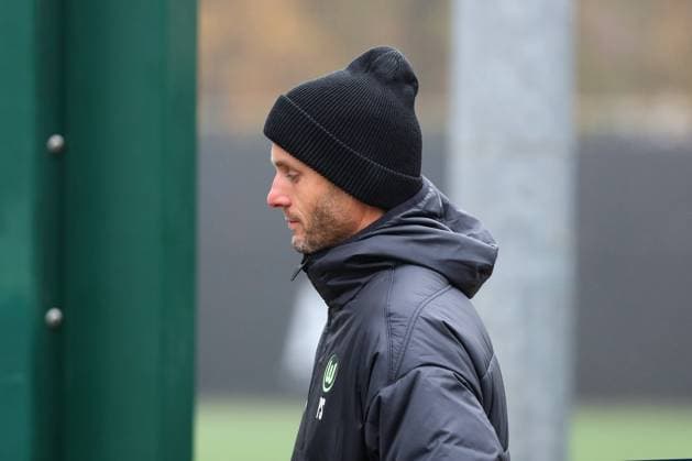 VfL vs Hoffenheim, U19 DFB Cup Wolfsburg, 08 11 2025, FOOTBALL VfL Wolfsburg vs TSG 1899 Hoffenheim, U19 DFB Cup, season 2025 26 Head coach Paul Simonis VfL Wolfsburg visits VfL U19 DFB Cup match Wolfsburg