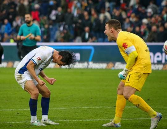 Germany Soccer 2 Bundesliga 2025 26, 12 Matchday Hannover 96 vs SV Darmstadt 98 Heinz von Heiden Arena Stadion Hannover Victory celebration Martin Heck SV Darmstadt 98 Hiroki Akiyama SV Darmstadt 98, 16 Hannover Copyright: xAymanxAlahmedx