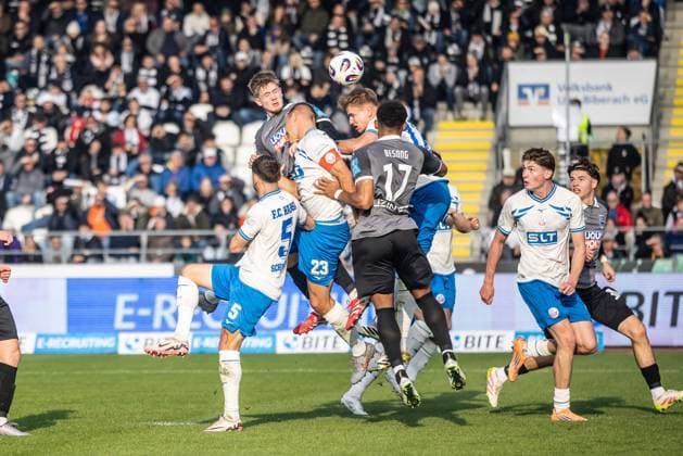 Football, Season 2025 2026, 3 Liga, Donaustadion Ulm, Matchday 14, SSV Ulm 1846 Soccer FC Hansa Rostock, 08 11 2025 08 11 2025, Football, Season 2025 2026, 3 Liga, Donaustadion Ulm, Matchday 14, SSV Ulm 1846 Soccer FC Hansa Rostock, Header 34 Jan Boller SSV Ulm 1846 Soccer Photo Lucca Fundel Ulm Donaustadion Baden Württemberg Germany