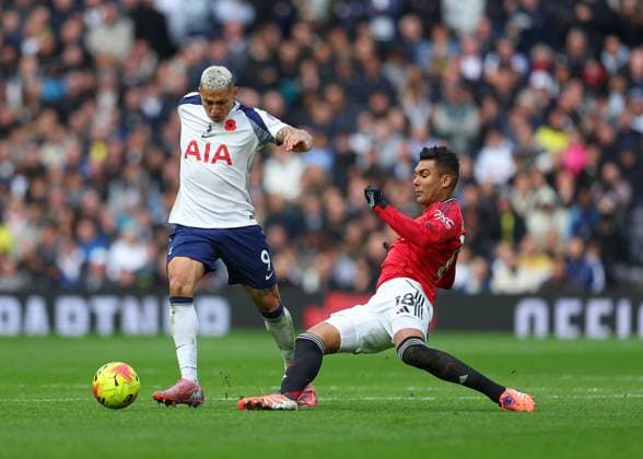 8th November 2025; Tottenham Hotspur Stadium, London, England; Premier League Football, Tottenham Hotspur versus Manchester United, ManU Casemiro of Manchester United tackles Richarlison of Tottenham Hotspur  JohnxPatrickxFletcher