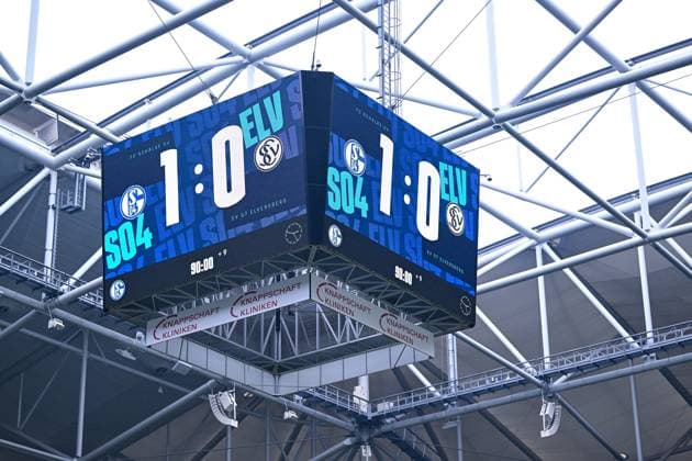 08 11 2025, Football, 2 Bundesliga, Season 2025 2026, Matchday 12, FC Schalke 04 SV Elversberg, Scoreboard 1 0 Final Score, xRHR PHOTO YYx Copyright: KROEGER RHR-FOTOx RHR-FOTO YY
