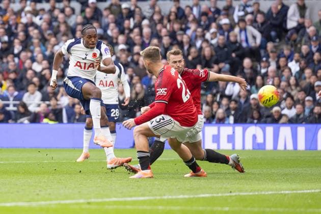 Tottenham Hotspur v Manchester United, ManU Premier League, Football, Tottenham Hotspur Stadium, London, UK - 08 Nov 2025 Goal. Mathys Tel of Tottenham Hotspur equalises London Tottenham Hotspur Stadium Tottenham GBR, UK NEWSPAPERS OUT Copyright: xEllixBirchx