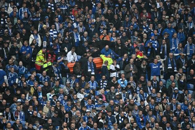 There was a medical emergency in the south curve during the match 08 11 2025, Football 2 Bundesliga, Season 2025 2026, Matchday 12, FC Schalke 04 SV Elversberg DFL regulations prohibit any use of photographs as image sequences and or quasi video Gelsenkirchen Veltins Arena Nordrhein Westfalen Germany Team2