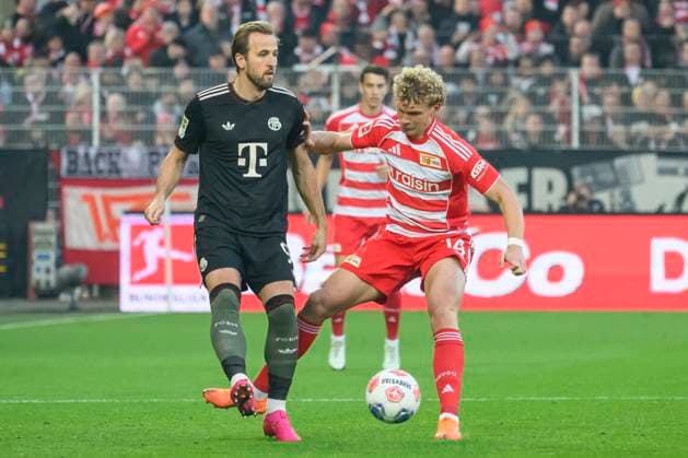 f l t r Harry Kane FC Bayern Muenchen, 09 , Leopold Querfeld 1 FC Union , Zweikampf, Action, Kampf, kaempft um den Ball, Action, duels, fighting for the ball, in the 1 Bundesliga match, 1 FC Union Berlin vs FC Bayern Munich, Bundesliga, soccer, DFB, 2025 2026 season, at the Alte Foersterei stadium, in the 1 Bundesliga match, 1 FC Union Berlin vs FC Bayern Munich, Bundesliga, soccer, DFB, 2025 2026 season, at the Alte Foersterei stadium, DFB DFL REGULATIONS PROHIBIT ANY USE OF PHOTOGRAPHS AS IMAGE SEQUENCES AND OR QUASI VIDEO, 08 11 25, Copyright: HMBxMedia UwexKoch