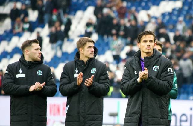Germany Soccer 2 Bundesliga 2025 26, 12 Matchday Hannover 96 vs SV Darmstadt 98 Heinz von Heiden Arena Stadion Hannover Nahuel Noll Hannover 96, 1 Benjamin Källman Benjamin Kallman Hannover 96, 9 Hannover Copyright: xAymanxAlahmedx