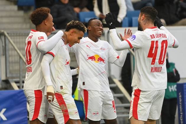 Goal celebration aroundYan Diomande L ach goal to 0 1, with l007, Romulo CARDOSO L , Assan QUEDRAOGO L action, jubilation,joy,enthusiasm, Football 1 Bundesliga season 2025 2026, 10 Matchday, Matchday10 TSG 1899 Hoffenheim RB Leipzig on 08 11 2025 PreZero ARENA
