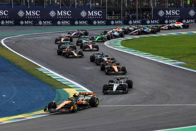 F1 - SAO PAULO GRAND PRIX 2025 04 NORRIS Lando (gbr), McLaren F1 Team MCL39, action during the 2025 Formula 1 Grande Premio de Sao Paulo, 2025 Sao Paulo Grand Prix, 21th round of the 2025 FIA Formula One World Championship, WM, Weltmeisterschaft from November 7 to 9, 2025 on the Interlagos, in Sao Paulo, Brazil - Sao PauloBrazil  Copyright: xDPPIx