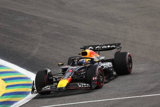 F1 - SAO PAULO GRAND PRIX 2025 01 VERSTAPPEN Max (nld), Red Bull Racing RB21, action during the 2025 Formula 1 Grande Premio de Sao Paulo, 2025 Sao Paulo Grand Prix, 21th round of the 2025 FIA Formula One World Championship, WM, Weltmeisterschaft from November 7 to 9, 2025 on the Interlagos, in Sao Paulo, Brazil - Sao PauloBrazil  Copyright: xDPPIx