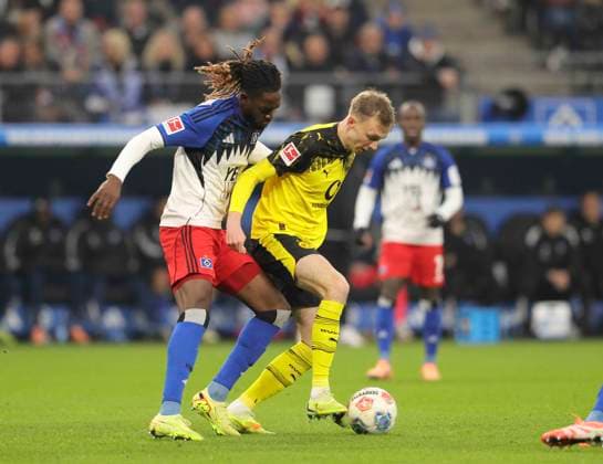 Photo Maximilian BEIER Dortmund vs Albert LOKONGA HSV Fußball 1 Liga , 10 Matchday on Sat 08 11 2025 Hamburger SV Borussia Dortmund