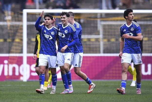 Borussia Dortmund U23 Schalke 04 U23 FOR EDITORIAL PURPOSES ONLY EDITORIAL USE ONLY p Football Regionalliga West 15 Matchday Borussia Dortmund U23 Schalke 04 U23 on 08 11 2025 at Stadion Rote Erde in Dortmund Vincenzo Onofrietti Schalke 04 U23 is happy about the 1 1 Germany North Rhine-Westphalia Dortmund Copyright ThorstenxTillmann Copyright: ThorstenxTillmann doc836anr7xtpd1c3og71w3 ,EDITORIAL USE ONLY Copyright: ThorstenxTillmann