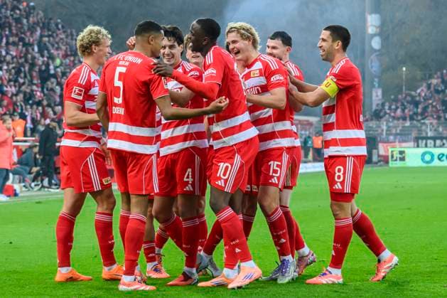f l t r Danilho Doekhi 1 FC Union , goal, hit, jubilation, goal celebration, joy, enthusiasm, celebrating,celebreting the goal, joy, jubilation, cheering, 1 0, in the 1 Bundesliga match, 1 FC Union Berlin vs FC Bayern Munich, Bundesliga, soccer, DFB, 2025 2026 season, at the Alte Foersterei stadium, in the 1 Bundesliga match, 1 FC Union Berlin vs FC Bayern Munich, Bundesliga, soccer, DFB, 2025 2026 season, at the Alte Foersterei stadium, DFB DFL REGULATIONS PROHIBIT ANY USE OF PHOTOGRAPHS AS IMAGE SEQUENCES AND OR QUASI VIDEO, 08 11 25, Copyright: HMBxMedia UwexKoch