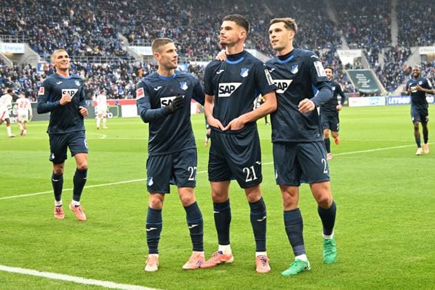 08 11 2025, xsltx, Fußball 1 Bundesliga, TSG 1899 Hoffenheim RB Leipzig v l Torjubel nach dem Tor zum celebrating the goal celebrate 1 1 durch Albian Hajdari 1899 Hoffenheim DFL DFB REGULATIONS PROHIBIT ANY USE OF PHOTOGRAPHS as IMAGE SEQUENCES and or QUASI VIDEO Sinsheim