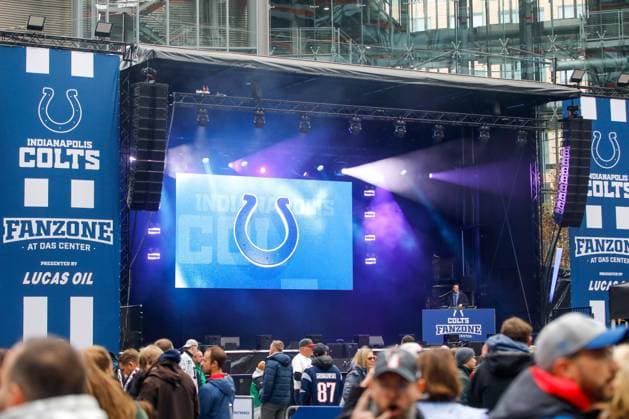 NFL Fanzone of the Indianapolis Colts in Berlin Berlin, 08 11 2025 NFL Fanzone of the Indianapolis Colts at Potsdamer Platz in Berlin Photo Matthias Gränzdörfer Berlin Copyright: xMatthiasxGränzdörferx
