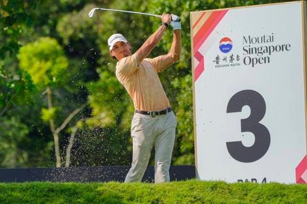 Moutai Singapore Open 2025 in Singapore Dominic Foos of Germany in action during the third day of the Moutai Singapore Open at the Singapore Island Country Club in Singapore on 8 November 2025. Jeunghun Wang, James Piot and Soomin Lee share the lead after the third round of the Moutai Singapore Open 2025 at the Singapore Island Country Club, heading into SundayÕs final round of the USD 2 million Asian Tour event. Singapore Singapore  Copyright: xMatrixxImages LimxSimonx