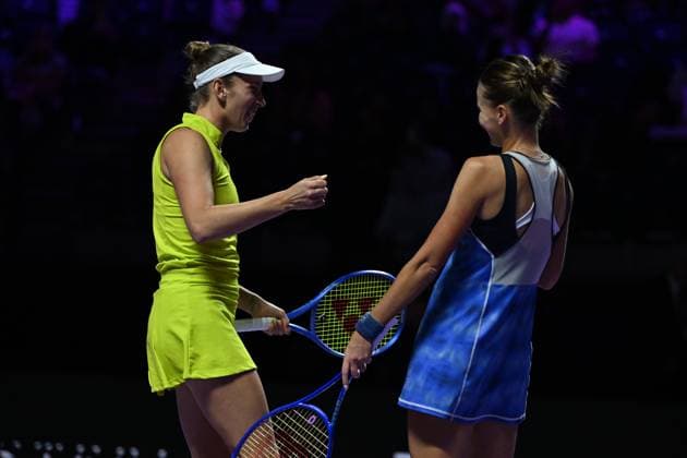 WTA, Tennis Damen Finals 2025 - Doubles Final RIYADH, SAUDI ARABIA - NOVEMBER 08: Elise Mertens of Belgium and her partner Veronika Kudermetova celebrates against Luisa Stefani (not seen) of Brazil and Timea Babos (not seen) of Hungary during their Doubles Final match on day eight of the WTA Finals Riyadh as part of the Hologic WTA Tour 2025 at King Saud University Indoor Arena on November 08, 2025 in Riyadh, Saudi Arabia. Artur Widak Anadolu Riyadh Saudi Arabia. Editorial use only. Please get in touch for any other usage.  Copyright: x2025xAnadoluxArturxWidakx