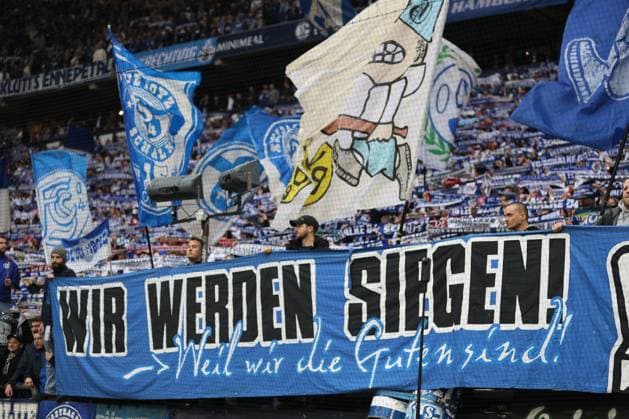 The players of FC Schalke 04 are happy about the 1 0 victory in the match of the 2 Bundesliga season 2025 26 FC Schalke 04 SV 07 Elversberg Copyright Thomas Pakusch Copyright: Thomas Pakusch