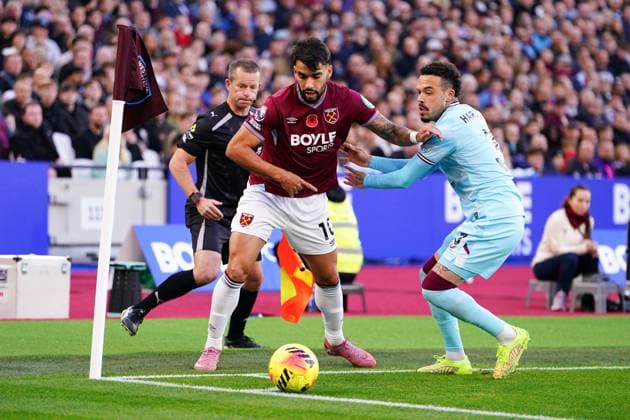 Premier League West Ham United v Burnley Lucas Paqueta of West Ham United and Quilndschy Hartman of Burnley battle during the Premier League match West Ham United vs Burnley at London Stadium, London, United Kingdom, 8th November 2025 (Photo by Harvey Murphy News Images) Copyright: xHarveyxMurphy NewsxImagesx