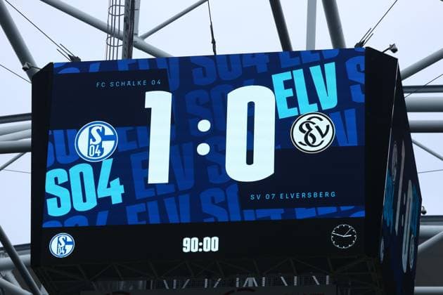 Final result GER, FC Schalke 04 vs SV Elversberg, Football, 2 Liga, Matchday 12, Season 2025 2026, 08 11 2025 DFL REGULATIONS PROHIBIT ANY USE OF PHOTOGRAPHS AS IMAGE SEQUENCES AND OR QUASI VIDEO GER, FC Schalke 04 vs SV Elversberg, Football, 2 Liga, Matchday 12, Season 2025 2026, 08 11 2025 Gelsenkirchen Copyright: xEibner-Pressefoto FrankxZeisingx EP_FZG
