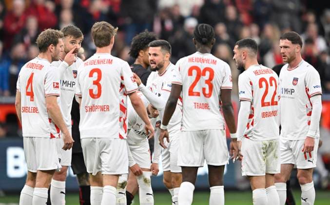 v l Tim Siersleben 1 FC Heidenheim 1846 , Julian Niehues 1 FC Heidenheim 1846 , Jan Schoeppner Schöppner 1 FC Heidenheim 1846 , Marnon Busch 1 FC Heidenheim 1846 , Omar Traore 1 FC Heidenheim 1846 , Arijon Ibrahimovic 1 FC Heidenheim 1846 Frust, Soccer 1 Bundesliga,10 Matchday, Bayer 04 Leverkusen 1 FC Heidenheim, on 08 11 2025 in Leverkusen Germany DFL regulations prohibit any use of photographs as image sequences and or quasi video Â