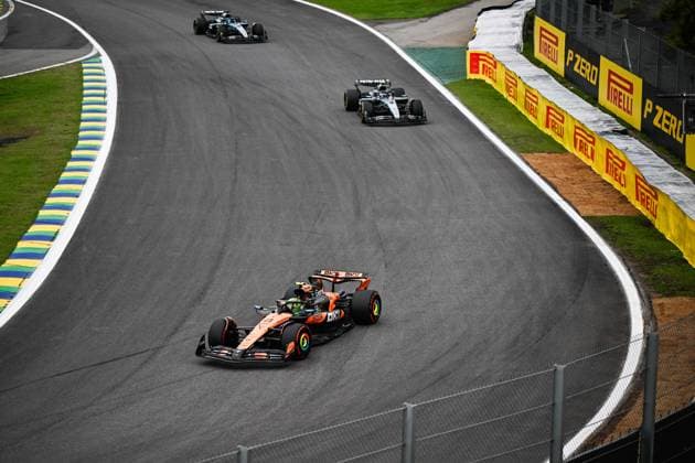 F1 - SAO PAULO GRAND PRIX 2025 04 NORRIS Lando (gbr), McLaren F1 Team MCL39, action during the 2025 Formula 1 Grande Premio de Sao Paulo, 2025 Sao Paulo Grand Prix, 21th round of the 2025 FIA Formula One World Championship, WM, Weltmeisterschaft from November 7 to 9, 2025 on the Interlagos, in Sao Paulo, Brazil - Sao PauloBrazil  Copyright: xDPPIx