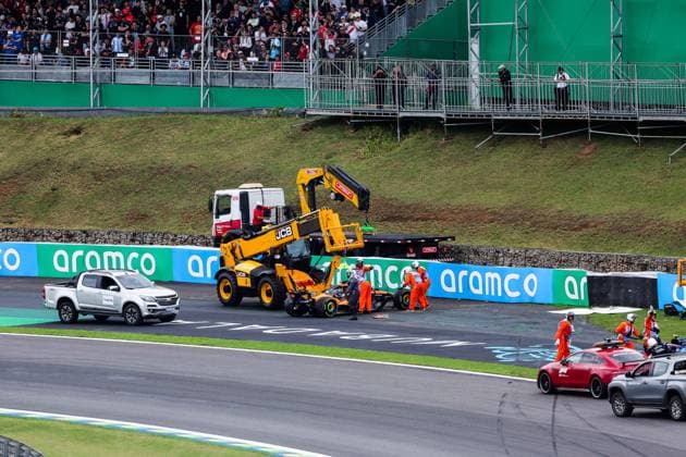 F1 - SAO PAULO GRAND PRIX 2025 81 PIASTRI Oscar (aus), McLaren F1 Team MCL39, action during the 2025 Formula 1 Grande Premio de Sao Paulo, 2025 Sao Paulo Grand Prix, 21th round of the 2025 FIA Formula One World Championship, WM, Weltmeisterschaft from November 7 to 9, 2025 on the Interlagos, in Sao Paulo, Brazil - Sao PauloBrazil  Copyright: xDPPIx