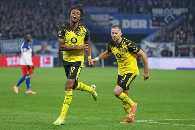 1 Bundesliga Hamburger SV Borussia Dortmund on 08 11 2025 at Volksparkstadion in Hamburg Cheering, goal celebration, goal scorer Carney Chukwuemeka Dortmund 17 celebrates after his goal for 0 to 1 with Waldemar Anton Dortmund 3 MH