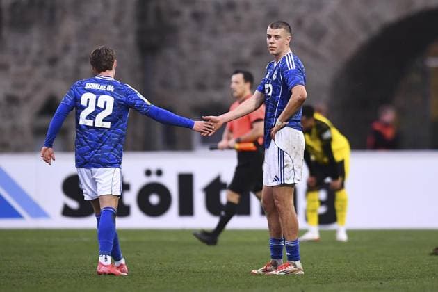 Borussia Dortmund U23 Schalke 04 U23 FOR EDITORIAL PURPOSES ONLY EDITORIAL USE ONLY p Football Regionalliga West 15 Matchday Borussia Dortmund U23 Schalke 04 U23 on 08 11 2025 at Stadion Rote Erde in Dortmund Linus Weik Schalke 04 U23 , left Magnus Rösner Schalke 04 U23 , right Germany North Rhine Westphalia Dortmund Copyright ThorstenxTillmann Copyright: ThorstenxTillmann doc836bgdg0sw61n1krfifd ,EDITORIAL USE ONLY Copyright: ThorstenxTillmann