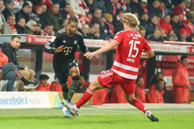 Michael Olise FC Bayern Muenchen, 17 with Tom Rothe 1 FC Union Berlin, 15 , GER, 1 FC Union Berlin vs FC Bayern Muenchen, Football, Bundesliga, Matchday 10, Season 2025 2026, 08 11 2025, DFL DFB REGULATIONS PROHIBIT ANY USE OF PHOTOGRAPHS as IMAGE SEQUENCES and or QUASI VIDEO, GER, 1 FC Union Berlin vs FC Bayern Muenchen, Football, Bundesliga, Matchday 10, Season 2025 2026, 08 11 2025 Berlin Copyright: xEibner-Pressefoto JennixMaulx EP_JML