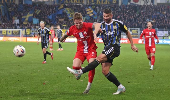 08 11 2025, Football, Men, 3 League, Season 2025 2026, 1 FC Saarbrücken TSV Havelse, Dominic Minz TSV Havelse Kai Bruenker 1 FC Saarbruecken Saarbrücken Ludwigsparkstadion Saarland Germany EN Copyright: xFabianxKleerx