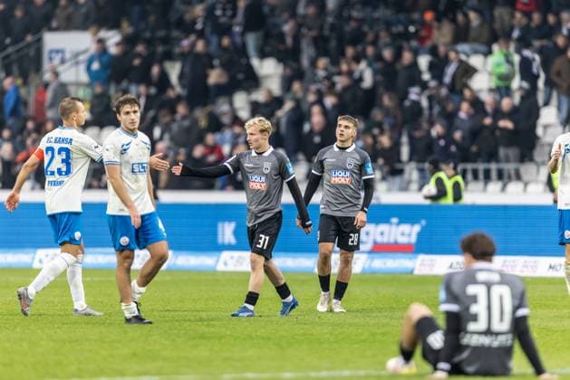 Football, Season 2025 2026, 3 Liga, Donaustadion Ulm, 14 Matchday, SSV Ulm 1846 Football FC Hansa Rostock, 08 11 2025 08 11 2025, Football, Season 2025 2026, 3 Liga, Donaustadion Ulm, 14 Matchday, SSV Ulm 1846 Football FC Hansa Rostock, U19 Player 31 Benedikt Ehe SSV Ulm 1846 Football with his Third League Debut Photo Lucca Fundel Ulm Donaustadion Baden Württemberg Germany