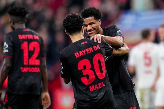 LEVERKUSEN, GERMANY - NOVEMBER 8: Ibrahim Maza of Bayer 04 Leverkusen and Malik Tillman of Bayer 04 Leverkusen celebrate their team s sixth goal during the Bundesliga match between Bayer 04 Leverkusen and 1. FC Heidenheim 1846 at BayArena on November 8, 2025 in Leverkusen, Germany. (Photo by Rene Nijhuis) SPO  Copyright: xRenexNijhuis