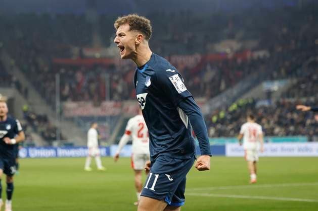 f l n r Fisnik Asllani TSG Hoffenheim, 11 cheers after the goal to 3 1, cheers, cheering, cheers after the goal, cheering, celebrated, cheers, cheering, emotions 08 11 2025, Football, Bundesliga, TSG Hoffenheim RB Leipzig, GER, Sinnsheim, PreZero Arena, DFL REGULATIONS PROHIBIT ANY USE OF PHOTOGRAPHS AS IMAGE SEQUENCES AND OR QUASI VIDEO Copyright: HMBxMedia xHeikoxBecker