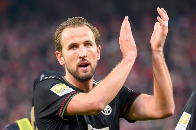 f l t r Harry Kane FC Bayern Muenchen, 09 , celebreating the goal, in the 1 Bundesliga match, 1 FC Union Berlin vs FC Bayern Munich, Bundesliga, soccer, DFB, 2025 2026 season, at the Alte Foersterei stadium, in the match of the first Bundesliga match, 1 FC Union Berlin vs FC Bayern Munich, Bundesliga, soccer, DFB, 2025 2026 season, at the Alte Försterei stadium, DFB DFL REGULATIONS PROHIBIT ANY USE OF PHOTOGRAPHS AS IMAGE SEQUENCES AND OR QUASI VIDEO, 08 11 25, Copyright: HMBxMedia UwexKoch