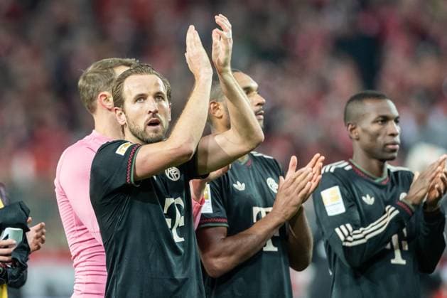 Harry Kane (FC Bayern München) gestikuliert, Gestik waehrend des spiels der Bundesliga zwischen 1. FC Union Berlin und FC Bayern München, Stadion An der Alten Försterei am 08. November 2025 in Berlin, Deutschland. (Foto von Mario Hommes DeFodi Images) +++ Harry Kane (FC Bayern München) gestures during the Bundesliga match between 1. FC Union Berlin and FC Bayern München at Stadion An der Alten Försterei on November 8, 2025 in Berlin, Germany. (Photo by Mario Hommes DeFodi Images) DFL regulations prohibit any use of photographs as image sequences and or quasi-video. Harry Kane FC Bayern Munich gestures during the Bundesliga match between 1 FC Union Berlin and FC Bayern Munich at Stadion An der Alten Försterei on November 8, 2025 in Berlin, Germany Photo by Mario Hommes DeFodi Images Harry Kane FC Bayern München gestures during the Bundesliga match between 1 FC Union Berlin and FC Bayern München at Stadion An der Alten Försterei on November 8, 2025 in Berlin, Germany Photo by Mario Hommes DeFodi Images DFL regulations prohibit any use of photographs as image sequences and or quasi video