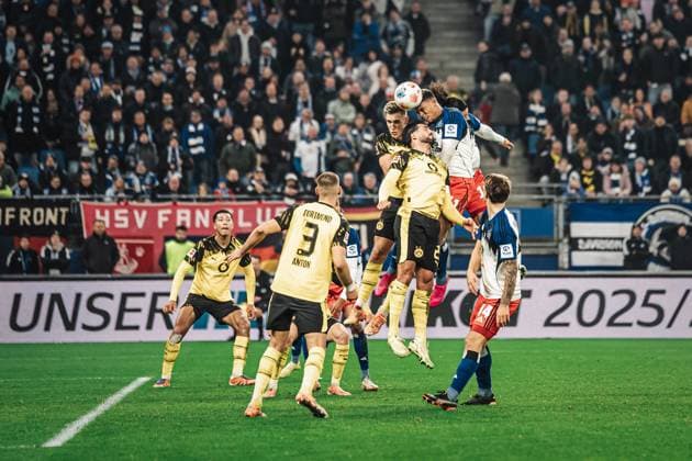 Soccer Men Season 2025 2026 1 Soccer Bundesliga 10 Matchday Hamburger SV vs Borussia Dortmund 08 11 2025 Header leads to goal by Ransford Yeboah Königsdörffer 11, HSV Hamburg Volksparkstadion Hamburg Germany
