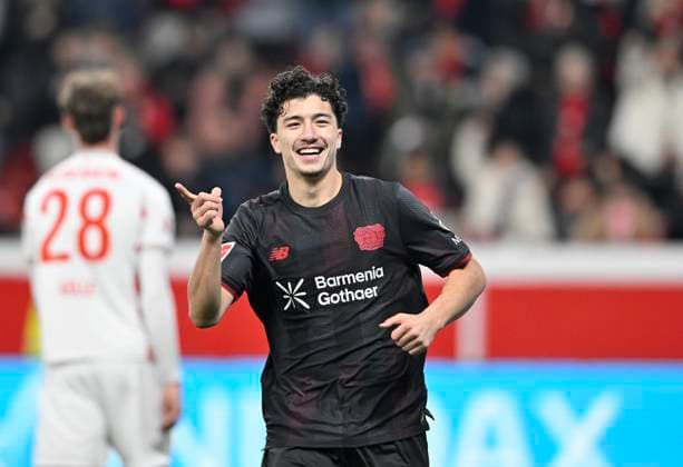 Cheering Ibrahim Maza Bayer Leverkusen after his goal for 6 0, Soccer 1 Bundesliga,10 Matchday, Bayer 04 Leverkusen 1 FC Heidenheim, on 08 11 2025 in Leverkusen Germany DFL regulations prohibit any use of photographs as image sequences and or quasi video Â